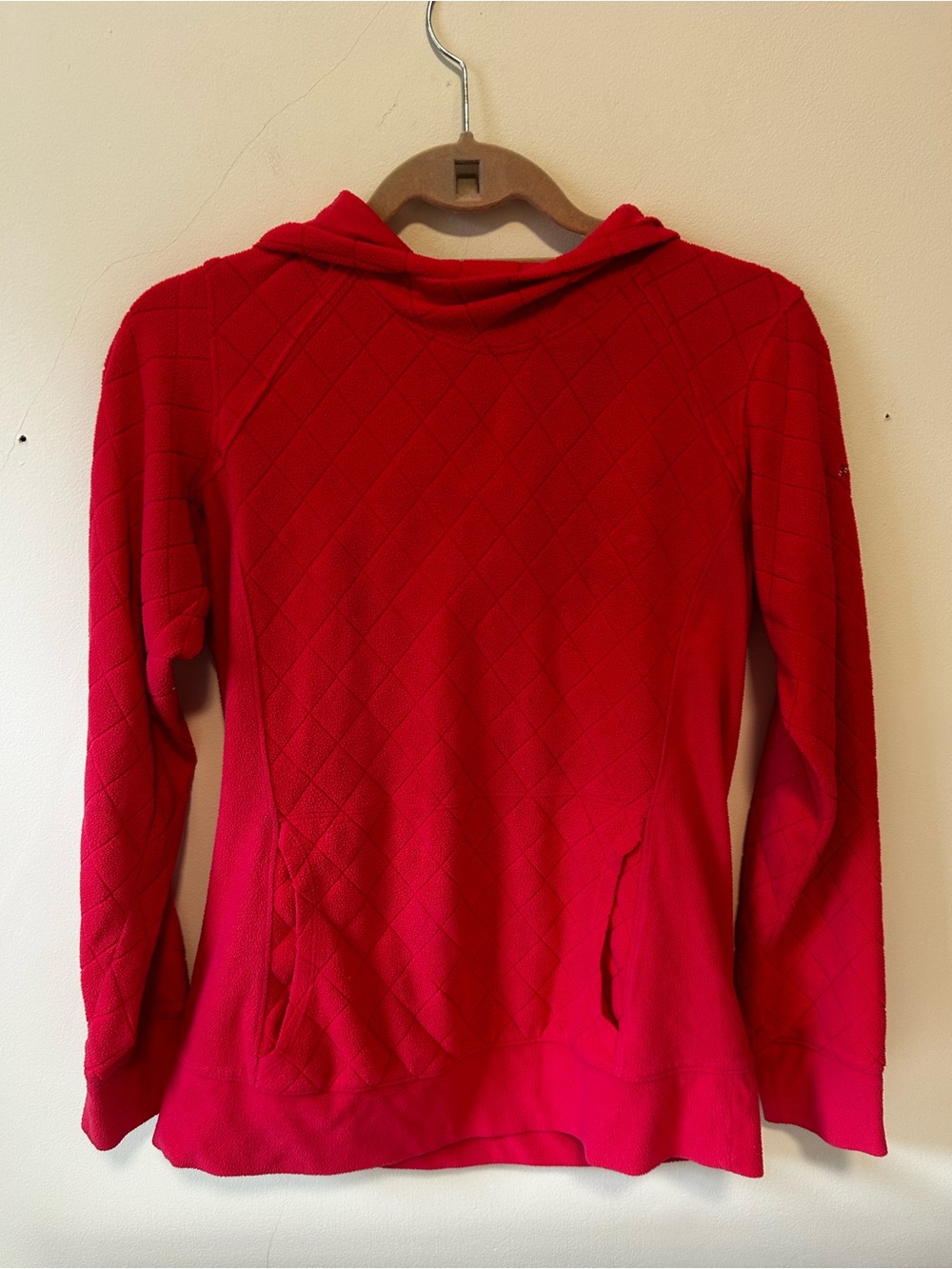 Women's Red Quilted Fleece Hoodie Sweatshirt - Classic Casual Pullover